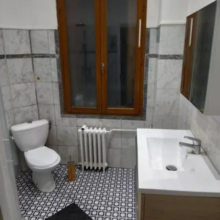 Maison D'hote Hostel