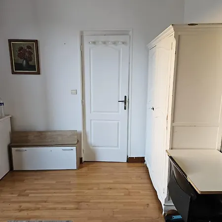 Maison D'hote 호스텔 *