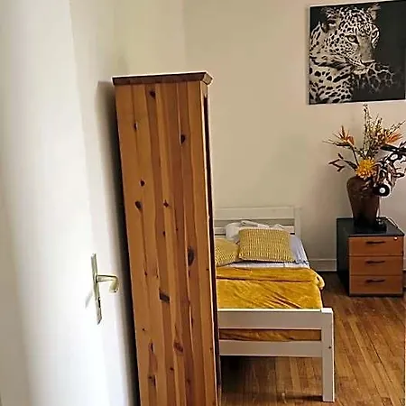 Maison D'hote Hostel La Courneuve